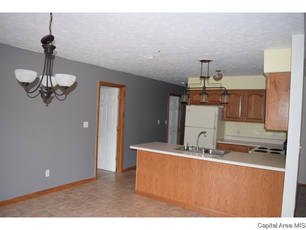 2417 Harrier Road Springfield, IL 62711 - Photo 5 of 19