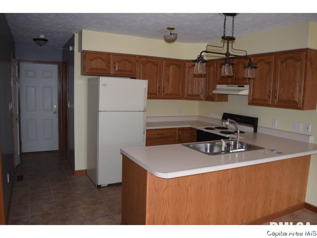 2417 Harrier Road Springfield, IL 62711 - Photo 6 of 19
