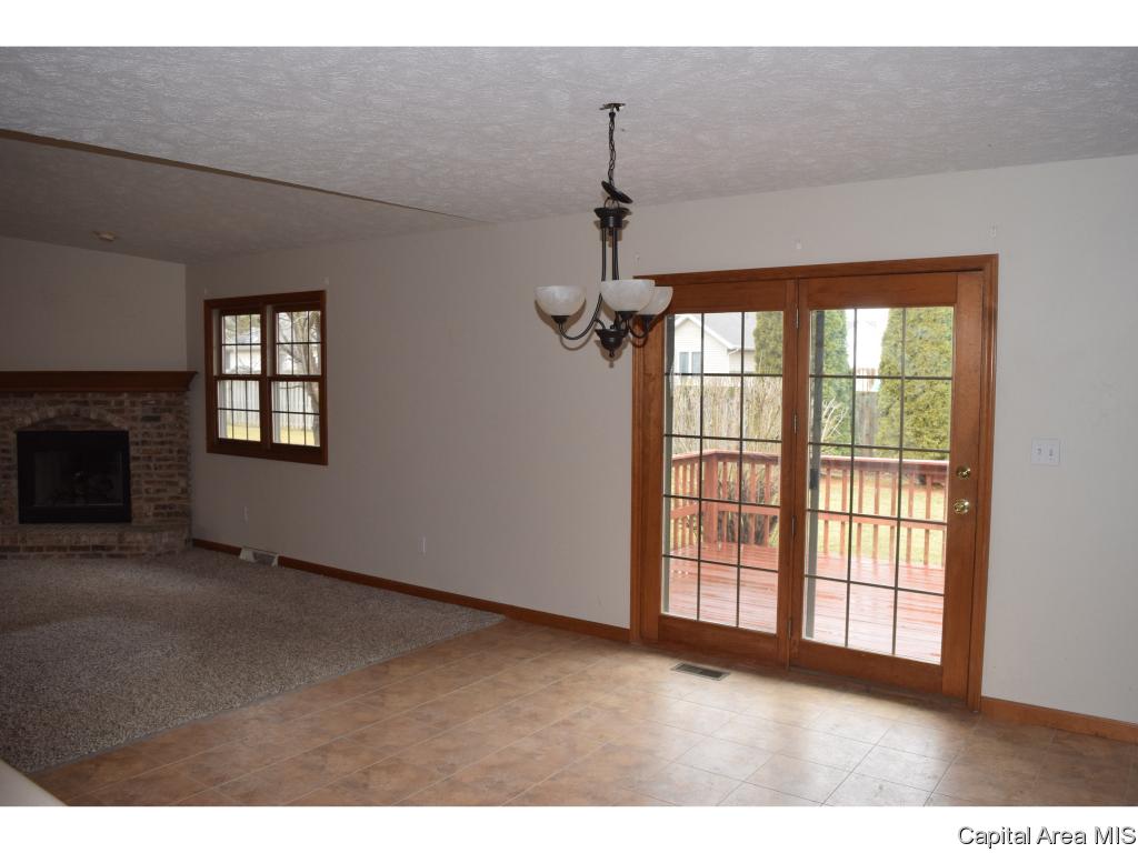 2417 Harrier Road Springfield, IL 62711 - Photo 7 of 19