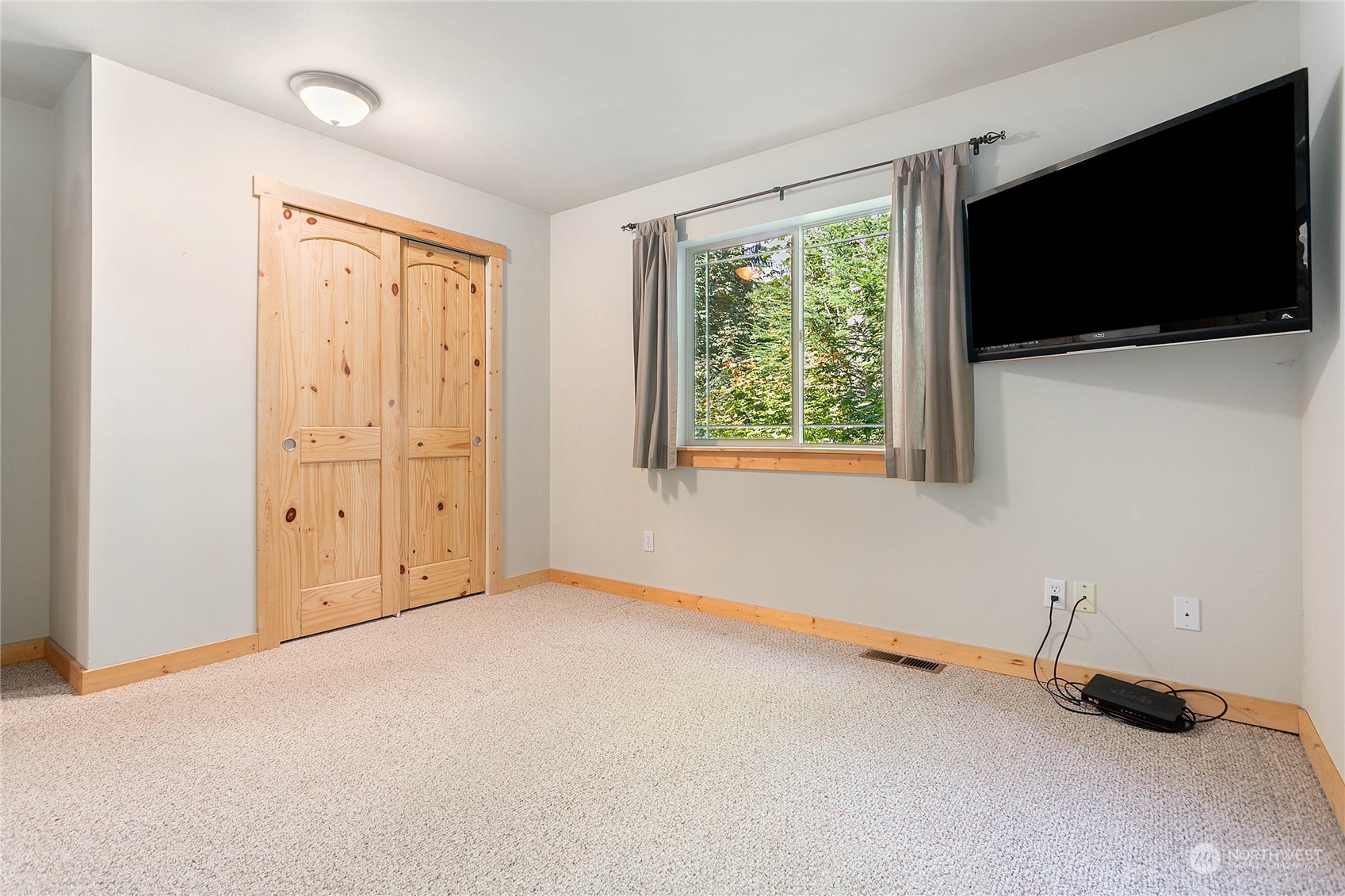 16037 Alpine Road Deming, WA 98244 - Photo 17 of 32 Gallery Image 17