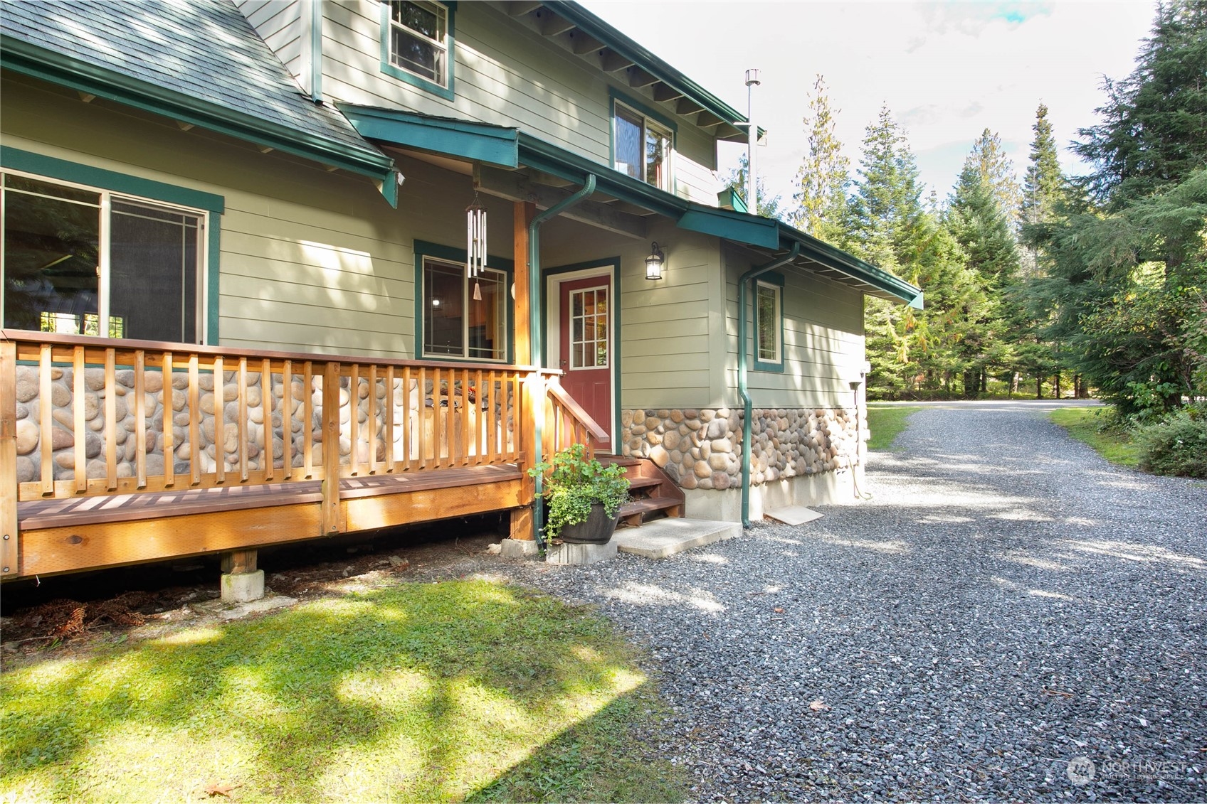 16037 Alpine Road Deming, WA 98244 - Photo 4 of 32 Gallery Image 4