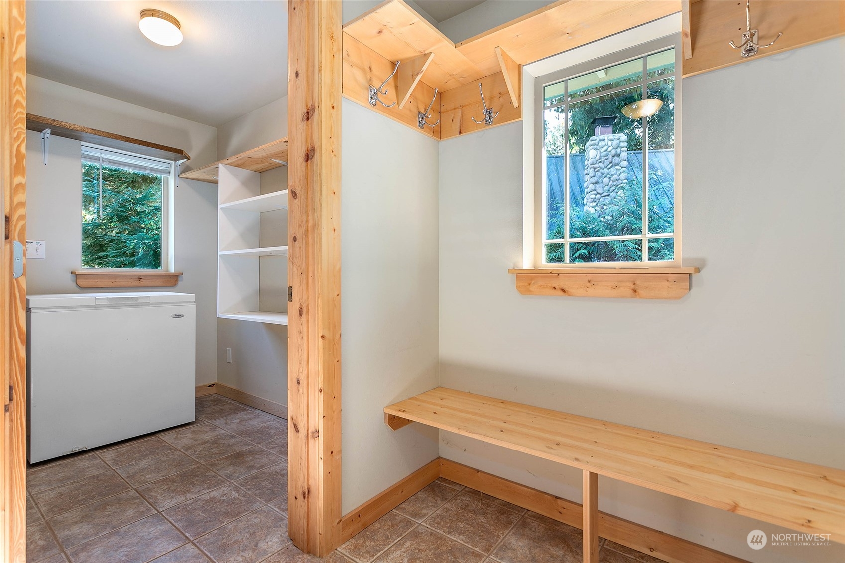 16037 Alpine Road Deming, WA 98244 - Photo 9 of 32 Gallery Image 9