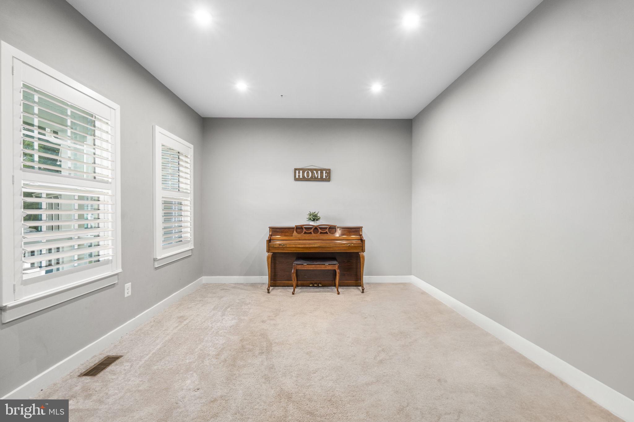 1432 Serviceberry Way Odenton, MD 21113 - Photo 5 of 56