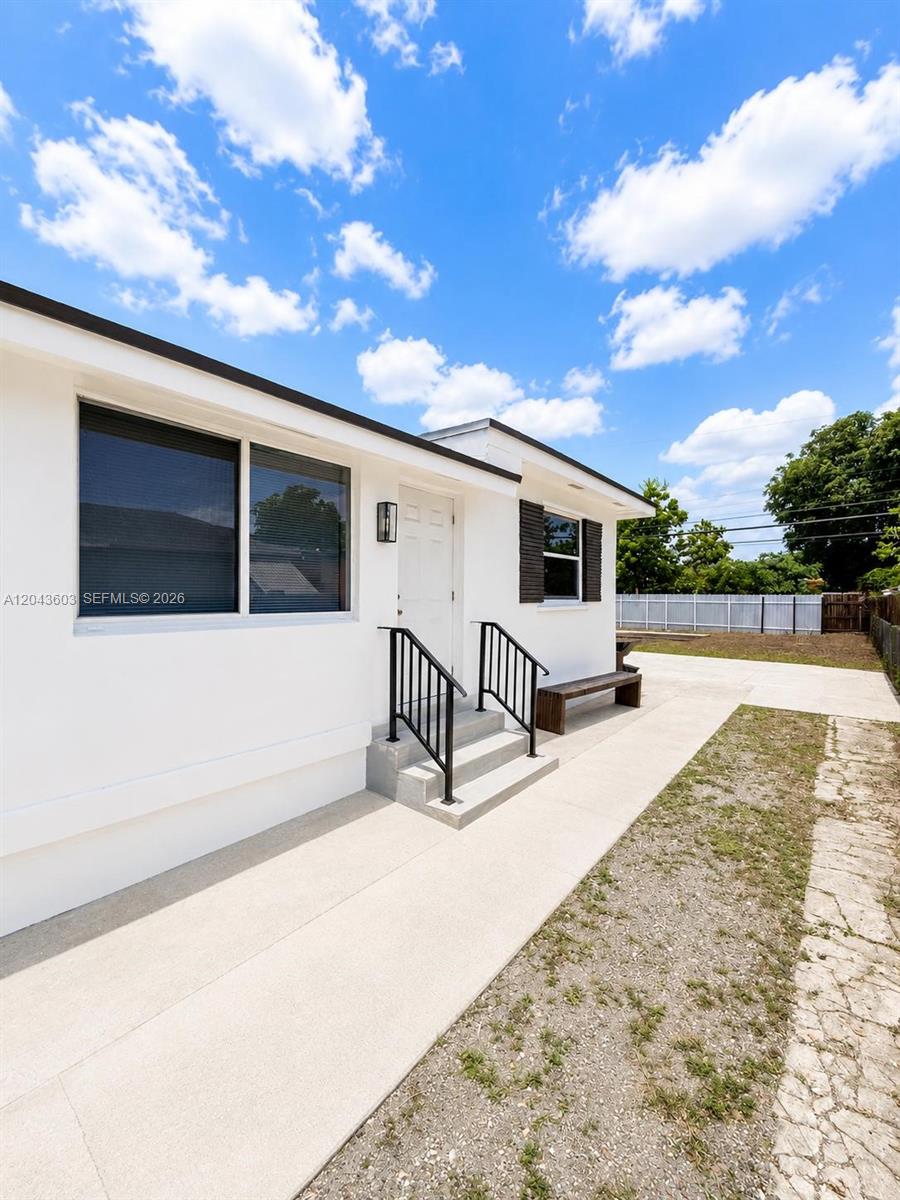 59 East 10th Street Hialeah, FL 33010 - Photo 4 of 13