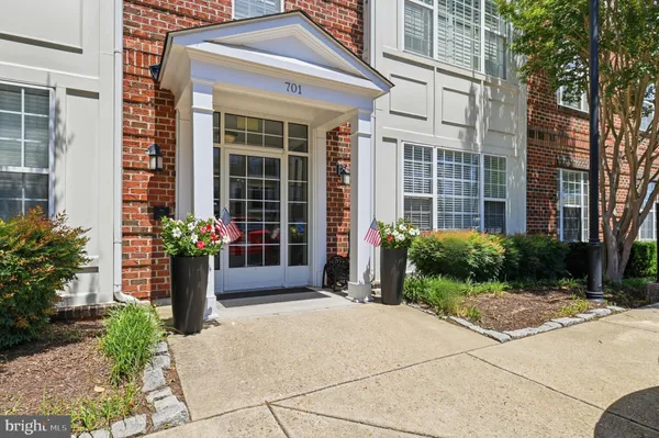 $375,000 | 701 Cobblestone Boulevard, Unit 308, Fredericksburg, VA 22401