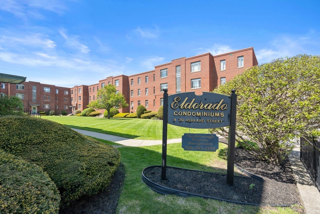 10 Ashland Street, Unit 2L Worcester, MA 01609 - Photo 2 of 22