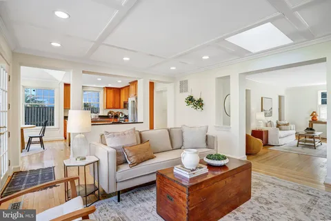 $1,365,000 | 6312 31st Place Northwest, Washington, DC 20015