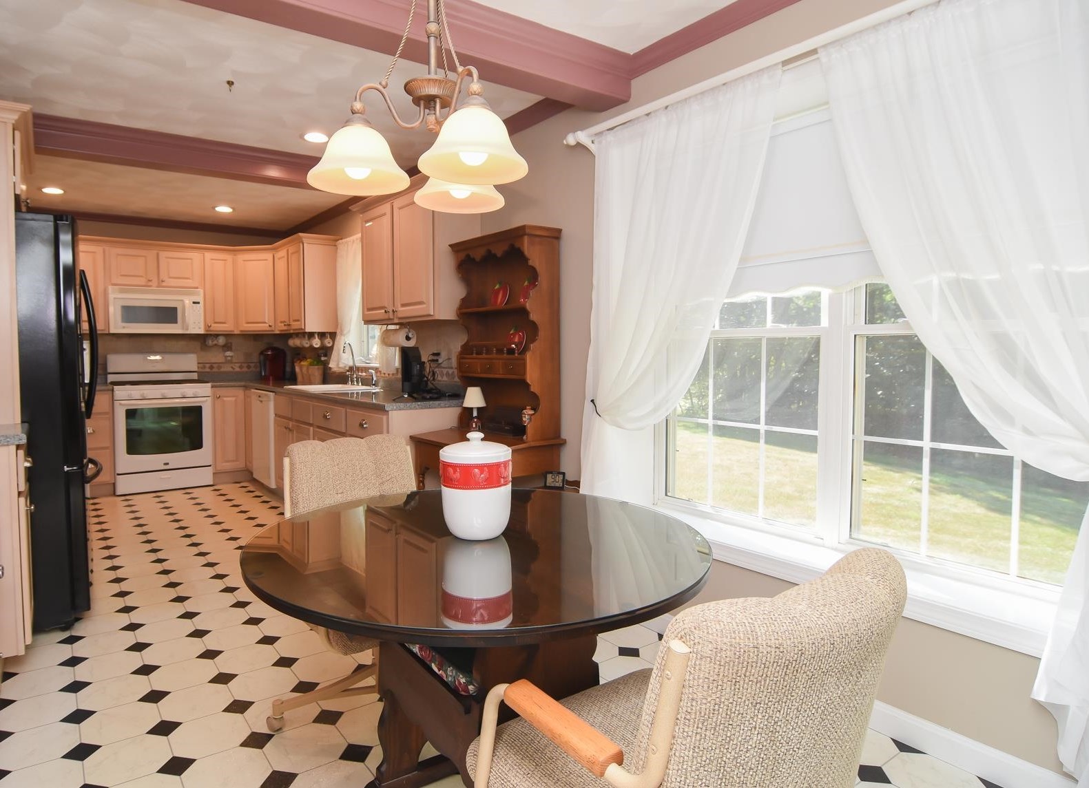 24 Hadleigh Road Windham, NH 03087 - Photo 11 of 40