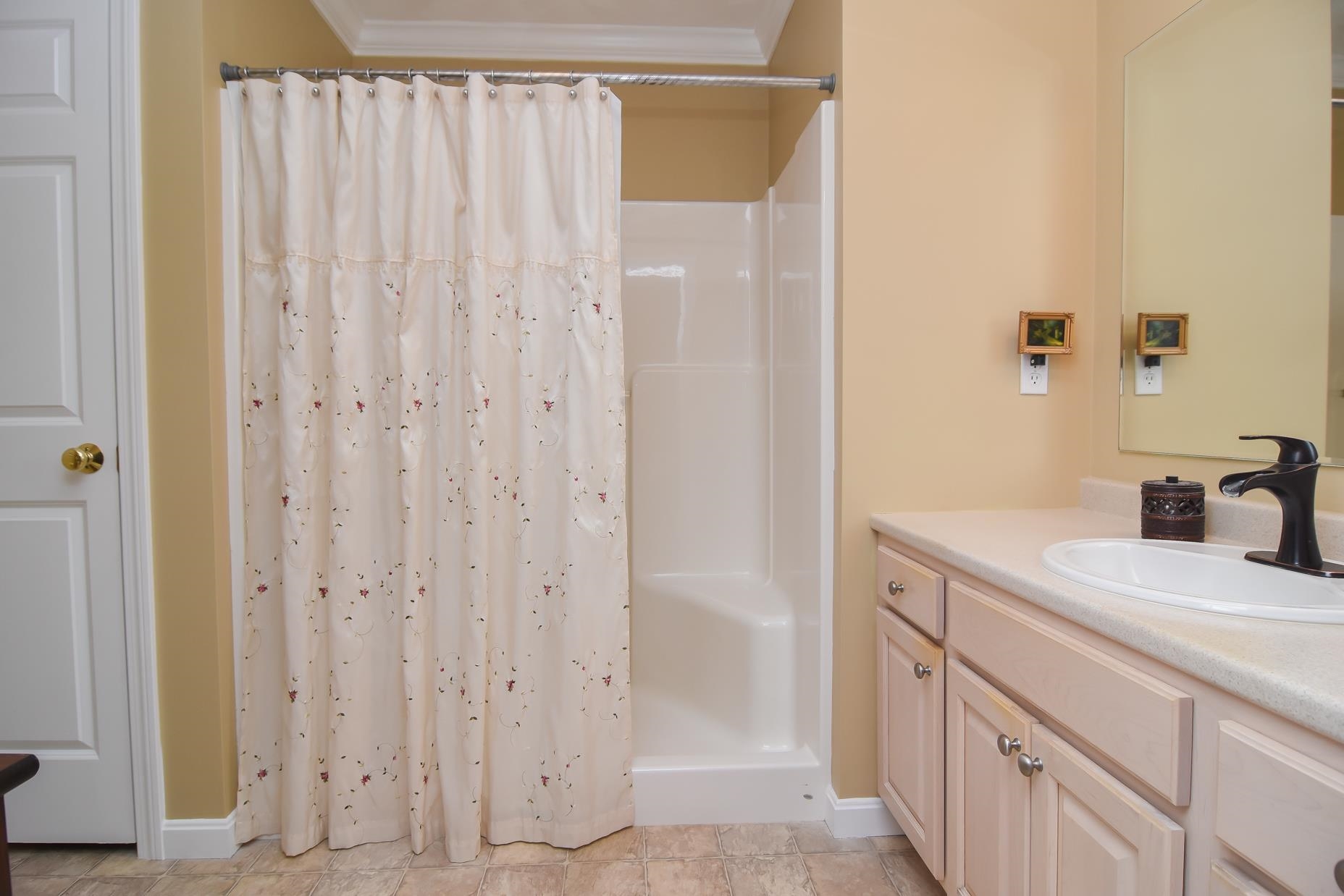 24 Hadleigh Road Windham, NH 03087 - Photo 15 of 40