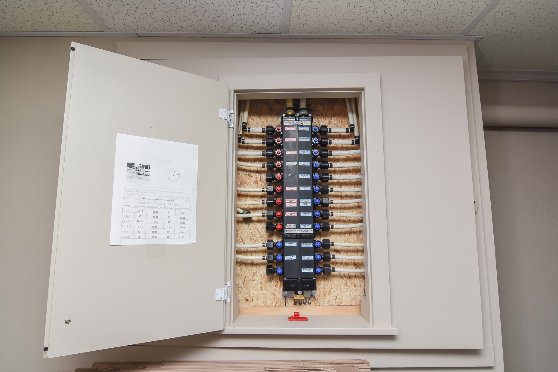 24 Hadleigh Road Windham, NH 03087 - Photo 30 of 40