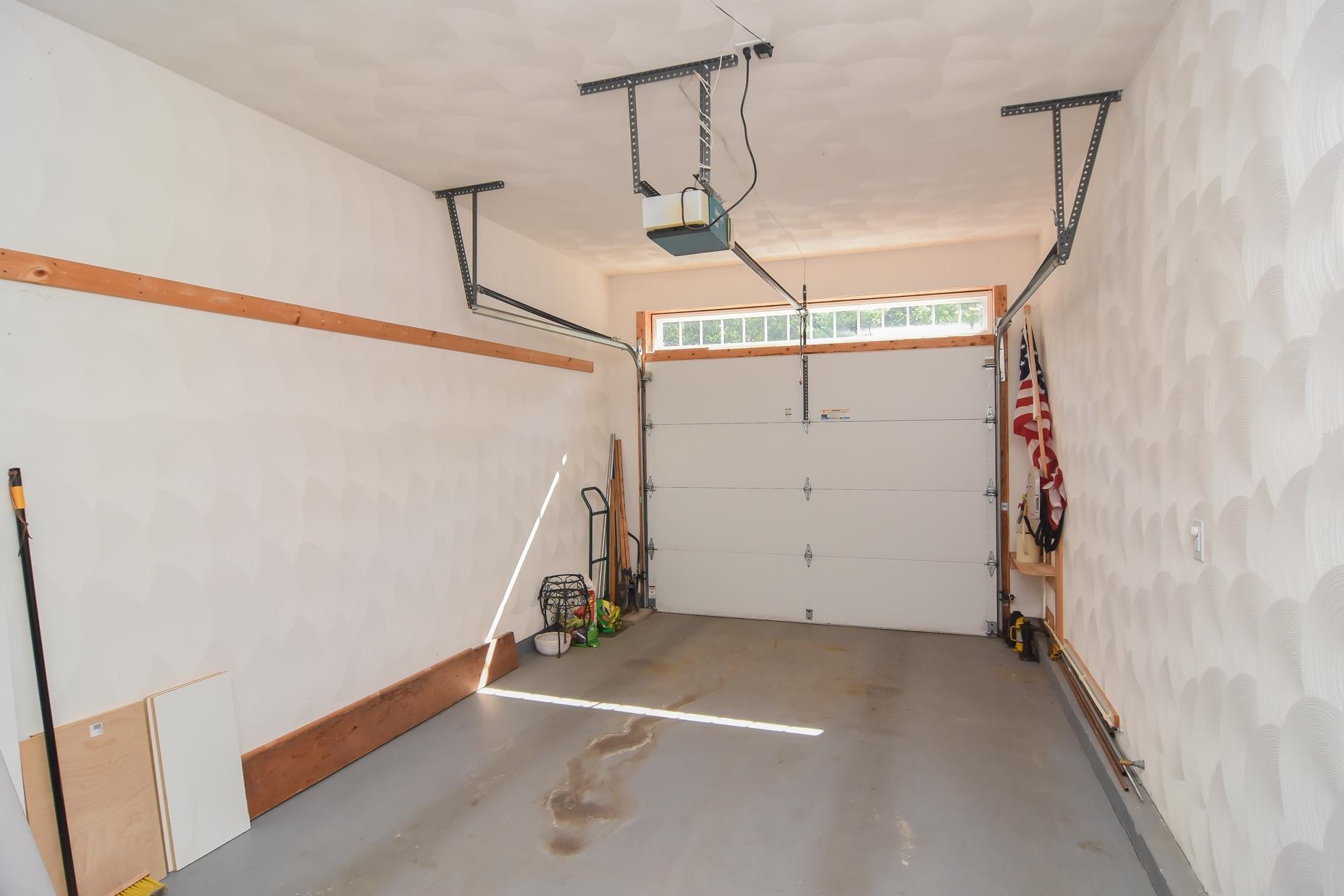 24 Hadleigh Road Windham, NH 03087 - Photo 32 of 40