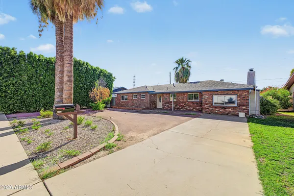 $679,000 | 2940 North 53rd Place, Phoenix, AZ 85018