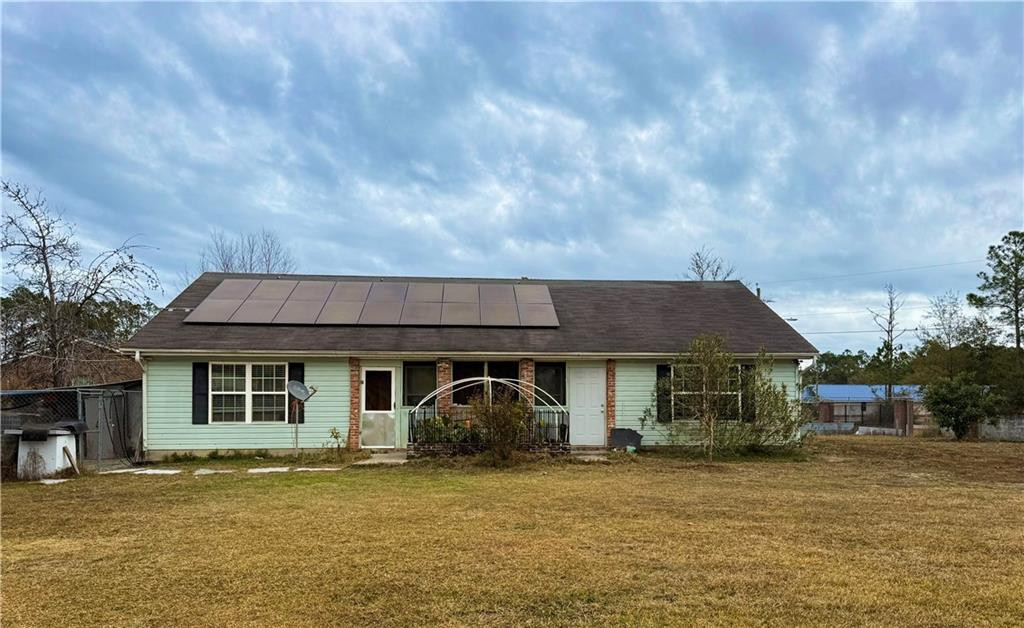 387 Burton Street Nahunta, GA 31553 - Photo 2 of 30 Front of Duplex