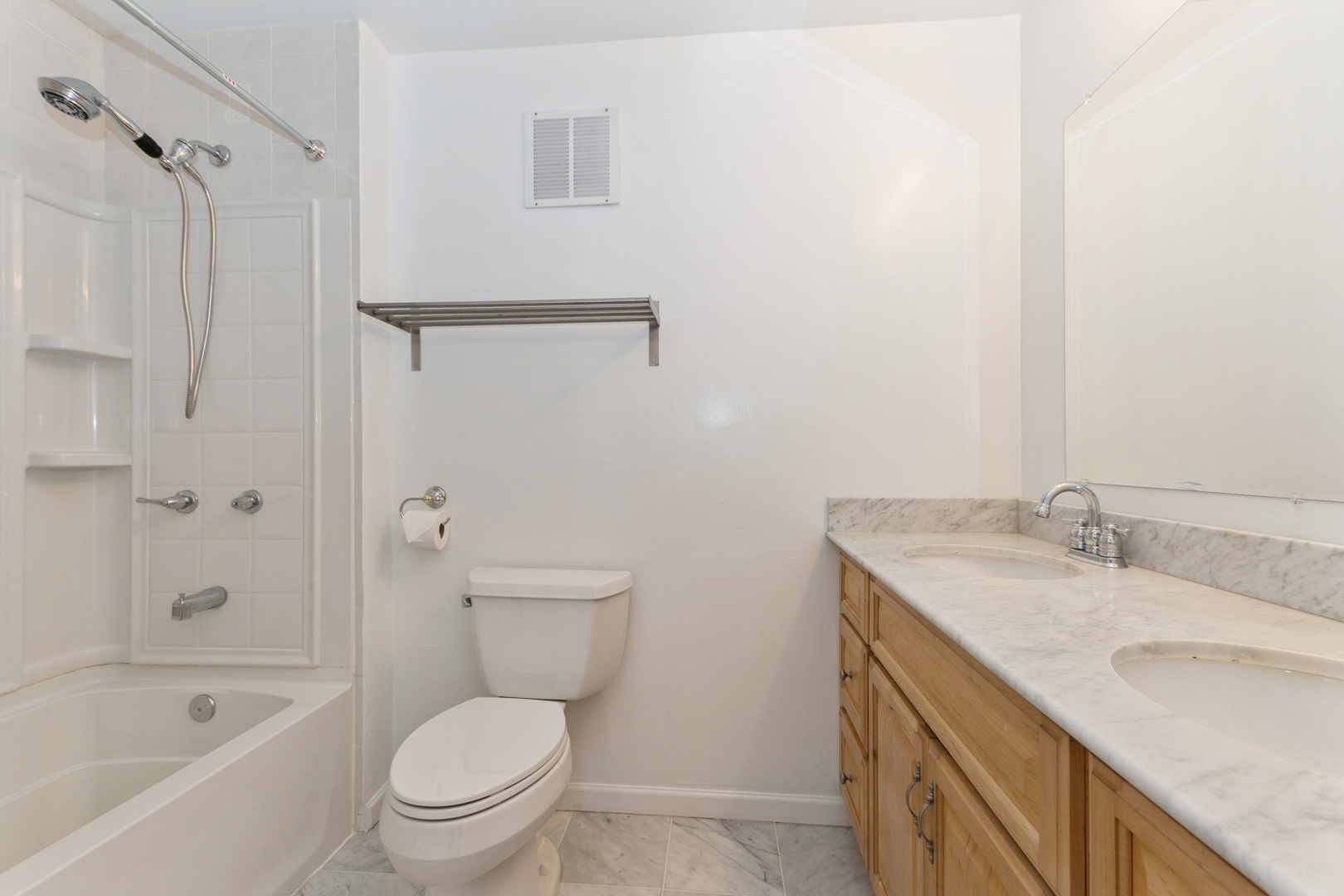 1244 West Westgate Terrace Chicago, IL 60607 - Photo 8 of 11