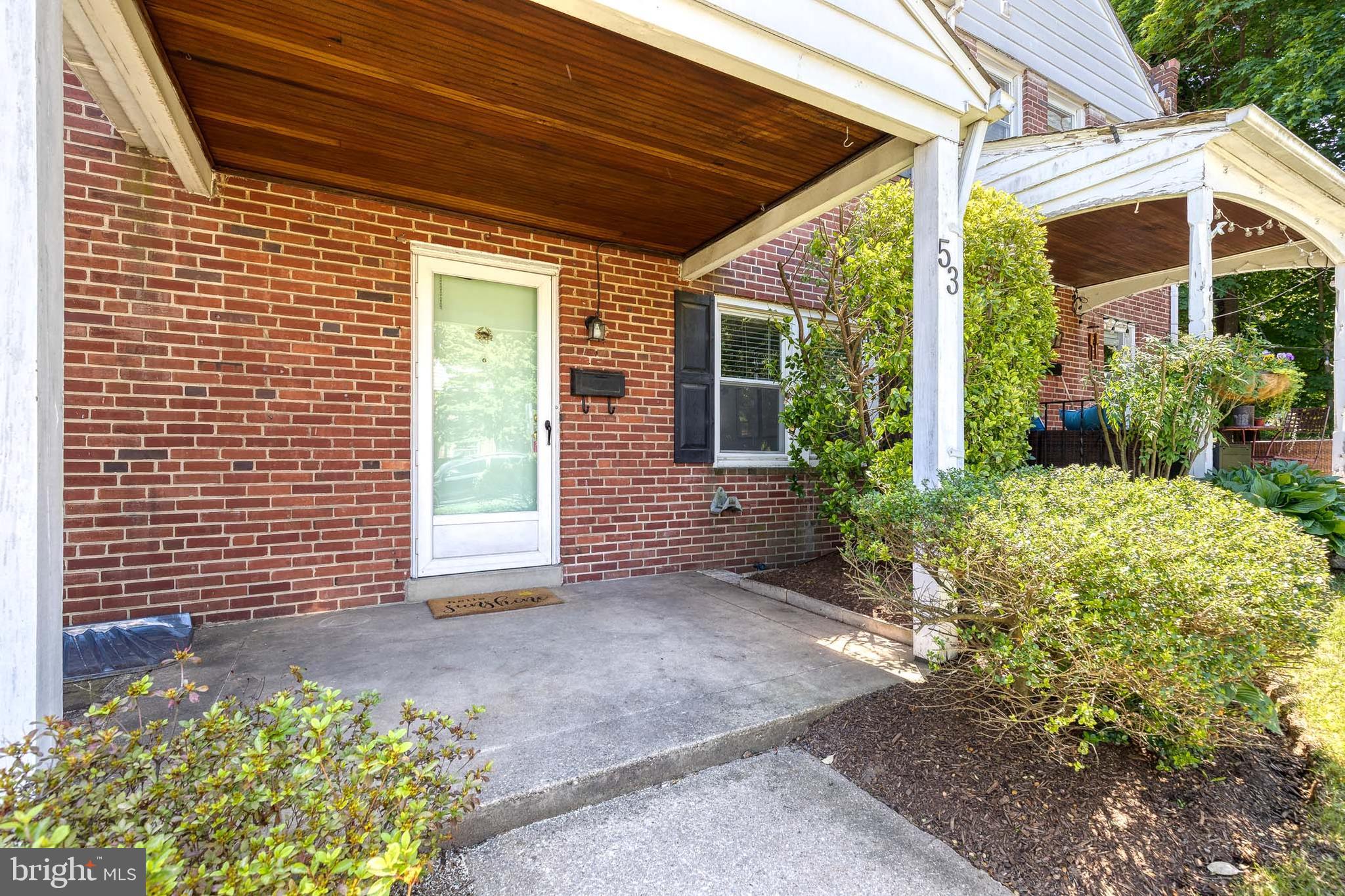 53 Burkshire Road Towson, MD 21286 - Photo 4 of 37