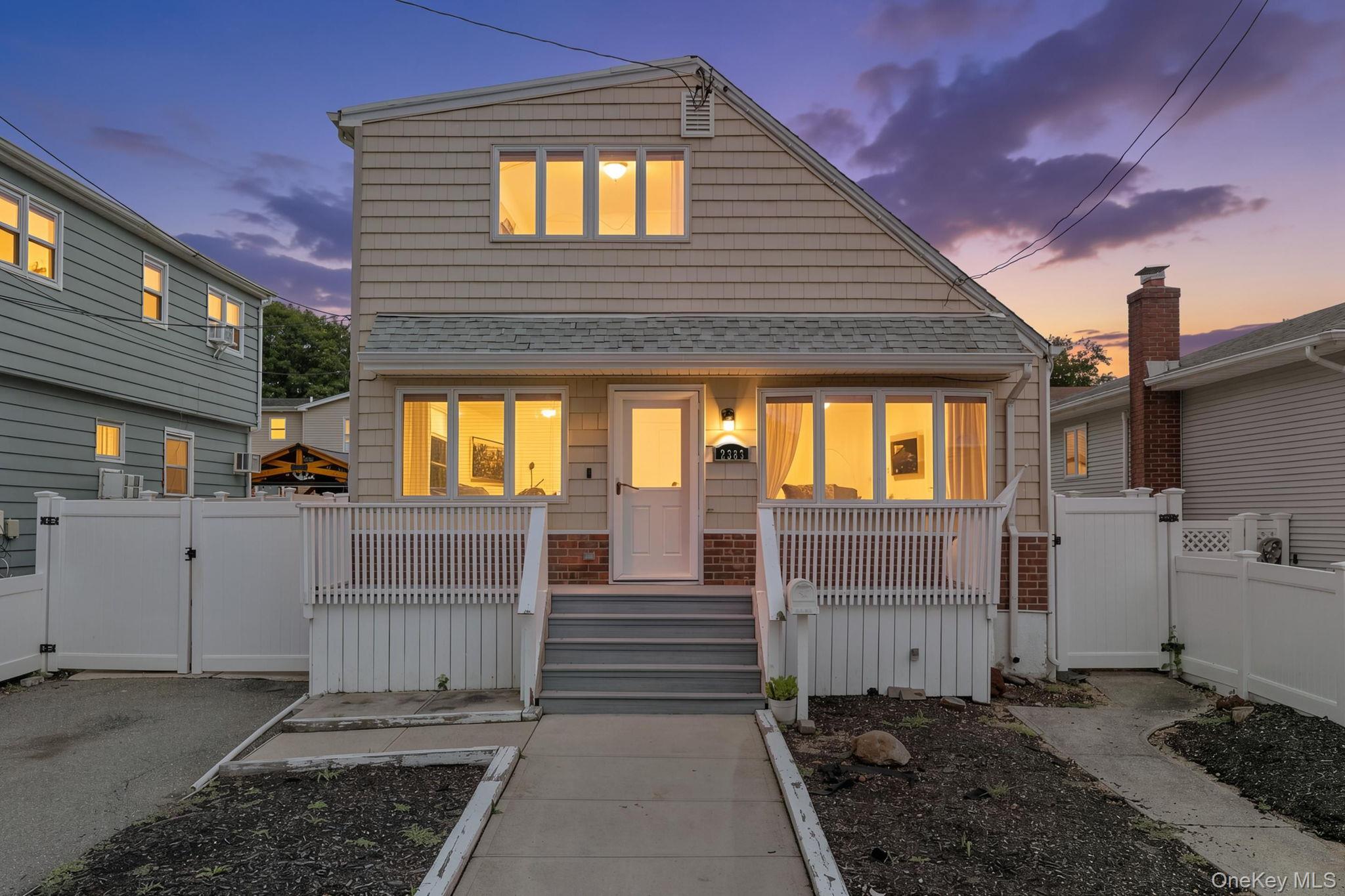 2383 Riverside Drive Wantagh, NY 11793 - Photo 2 of 30