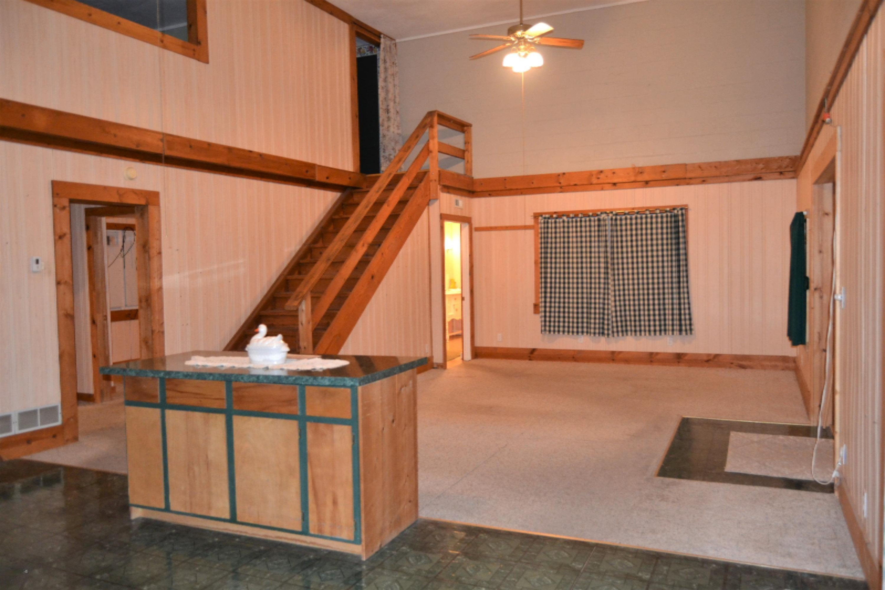 1401 Terminal Road Niles, MI 49120 - Photo 3 of 29 DSC_5511