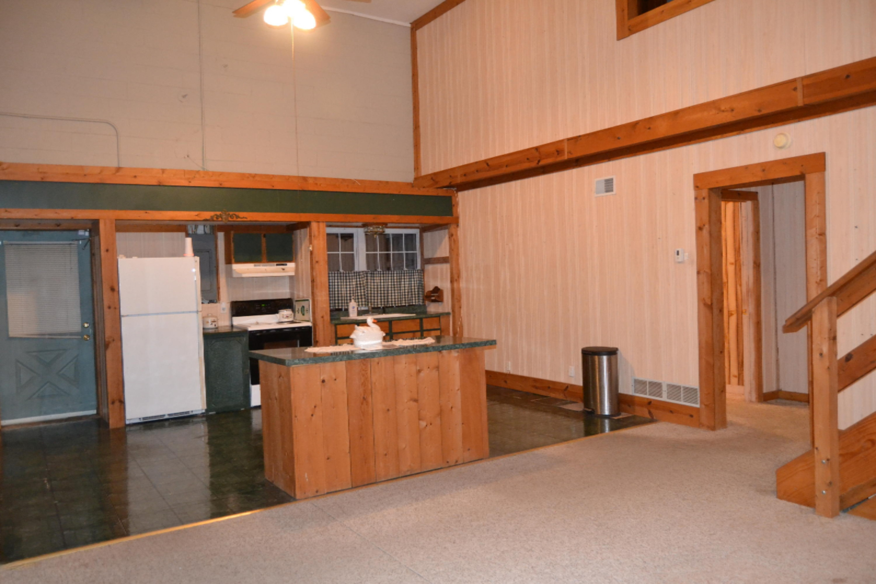 1401 Terminal Road Niles, MI 49120 - Photo 6 of 29 DSC_5516
