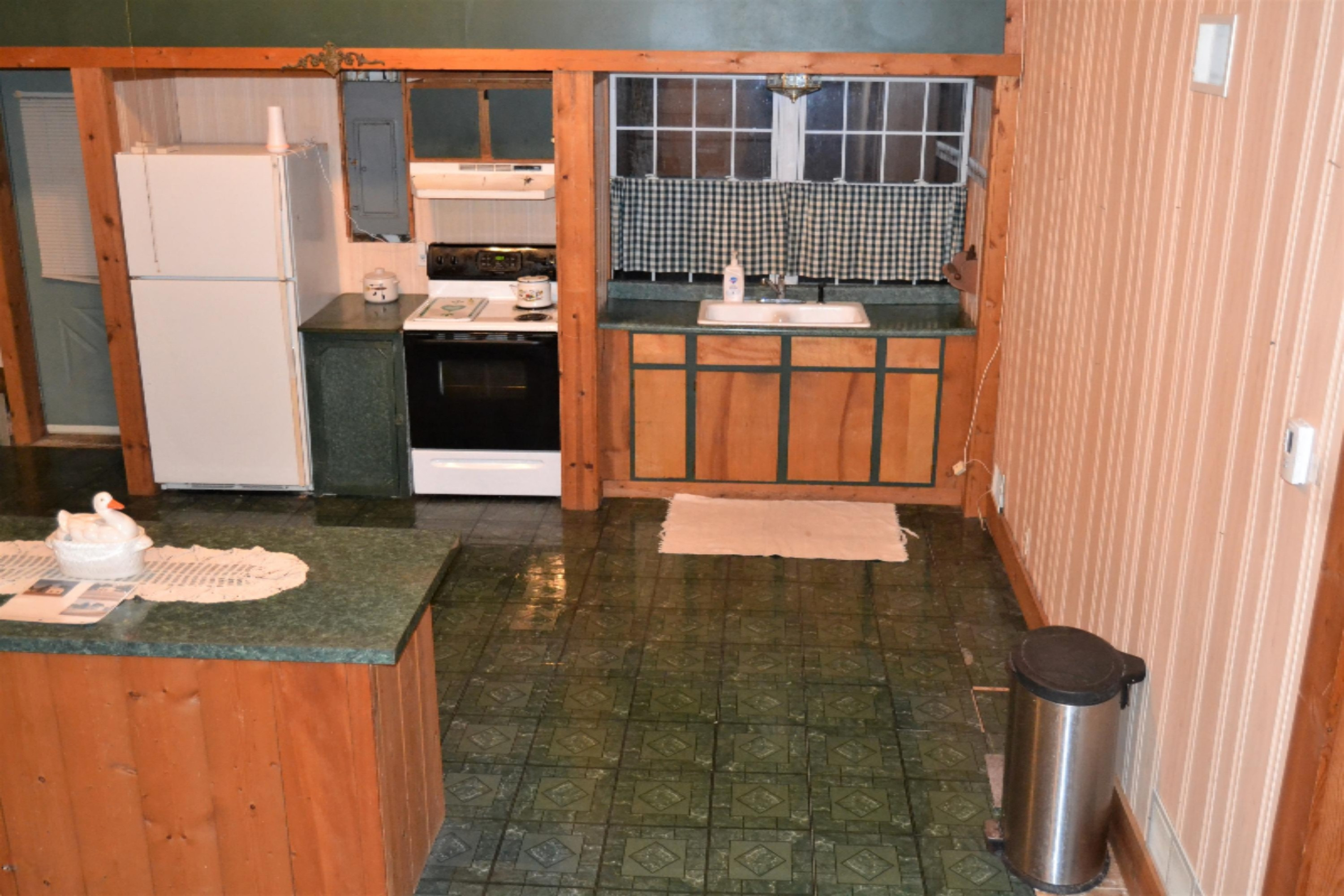 1401 Terminal Road Niles, MI 49120 - Photo 7 of 29 DSC_5520