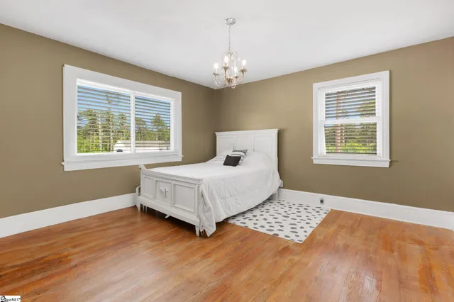 $175,000 | 330 Poplar Street, Clinton, SC 29325