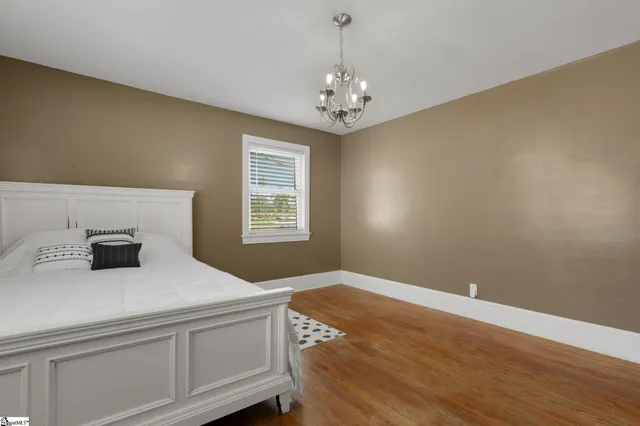 $175,000 | 330 Poplar Street, Clinton, SC 29325