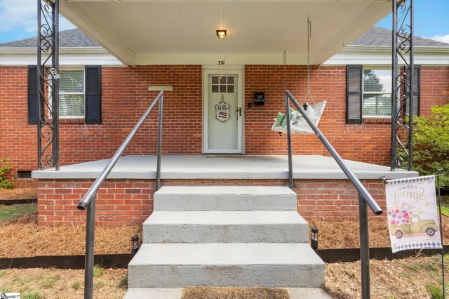 $175,000 | 330 Poplar Street, Clinton, SC 29325