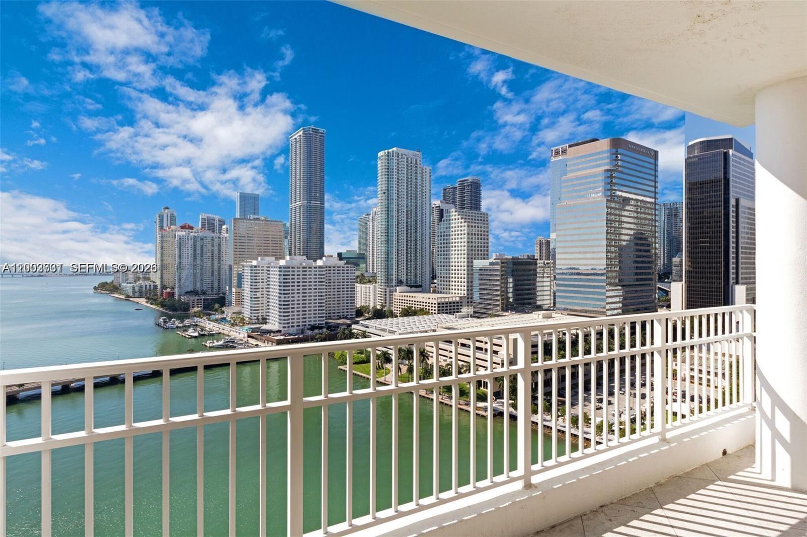 701 Brickell Key Boulevard, Unit 2103 Miami, FL 33131 - Photo 8 of 48 BEAUTIFUL SKYLINE VIEWS