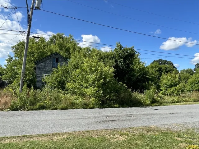 $18,000 | 8573 Church Street, Lyme, NY 13622