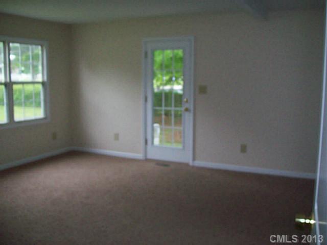 871 State Rd S-29-489 Lancaster, SC 29720 - Photo 4 of 11 Gallery Image 4