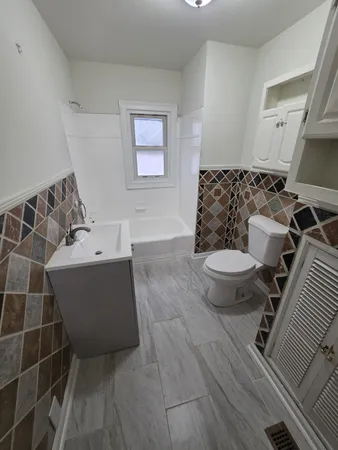 $2,200 | 76 Elberta Street, Nashville, TN 37210