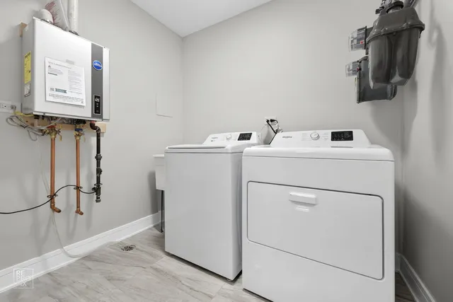 $599,500 | 3411 South Lituanica Avenue, Chicago, IL 60608