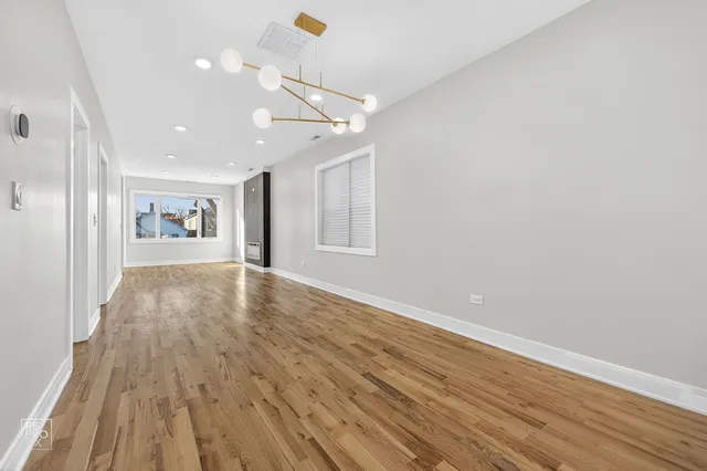 $599,500 | 3411 South Lituanica Avenue, Chicago, IL 60608