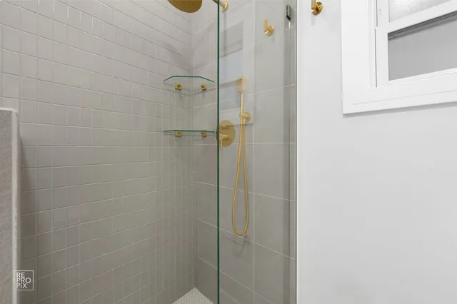 $599,500 | 3411 South Lituanica Avenue, Chicago, IL 60608