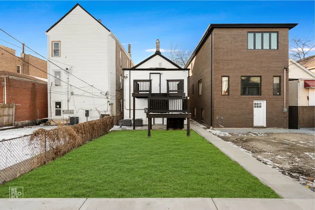 $599,500 | 3411 South Lituanica Avenue, Chicago, IL 60608