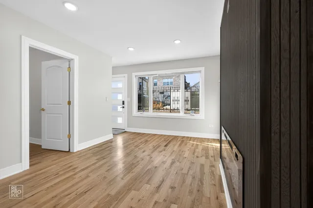 $599,500 | 3411 South Lituanica Avenue, Chicago, IL 60608