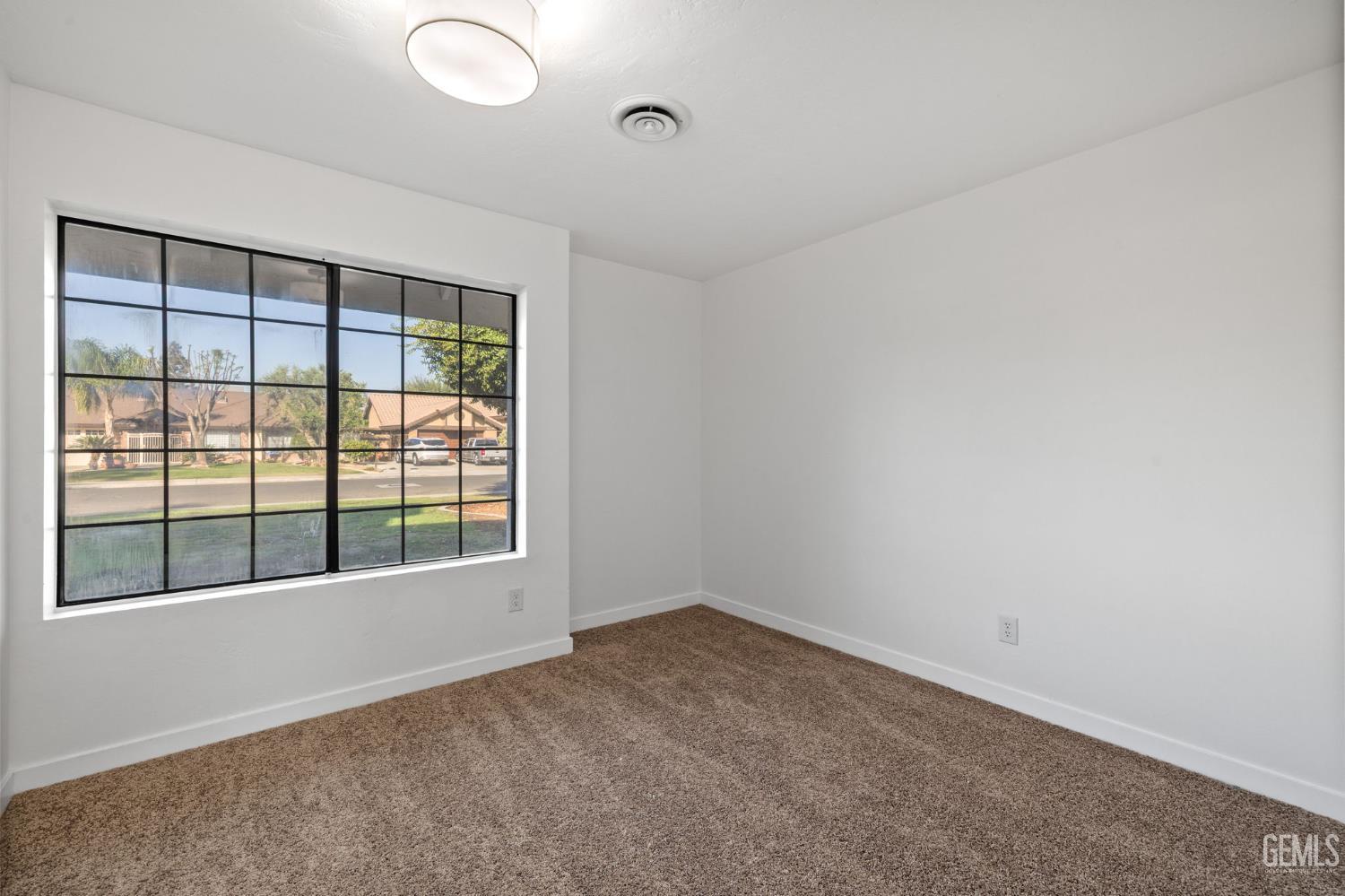 Undisclosed Address Bakersfield, CA 93308 - Photo 22 of 34 Gallery Image 22