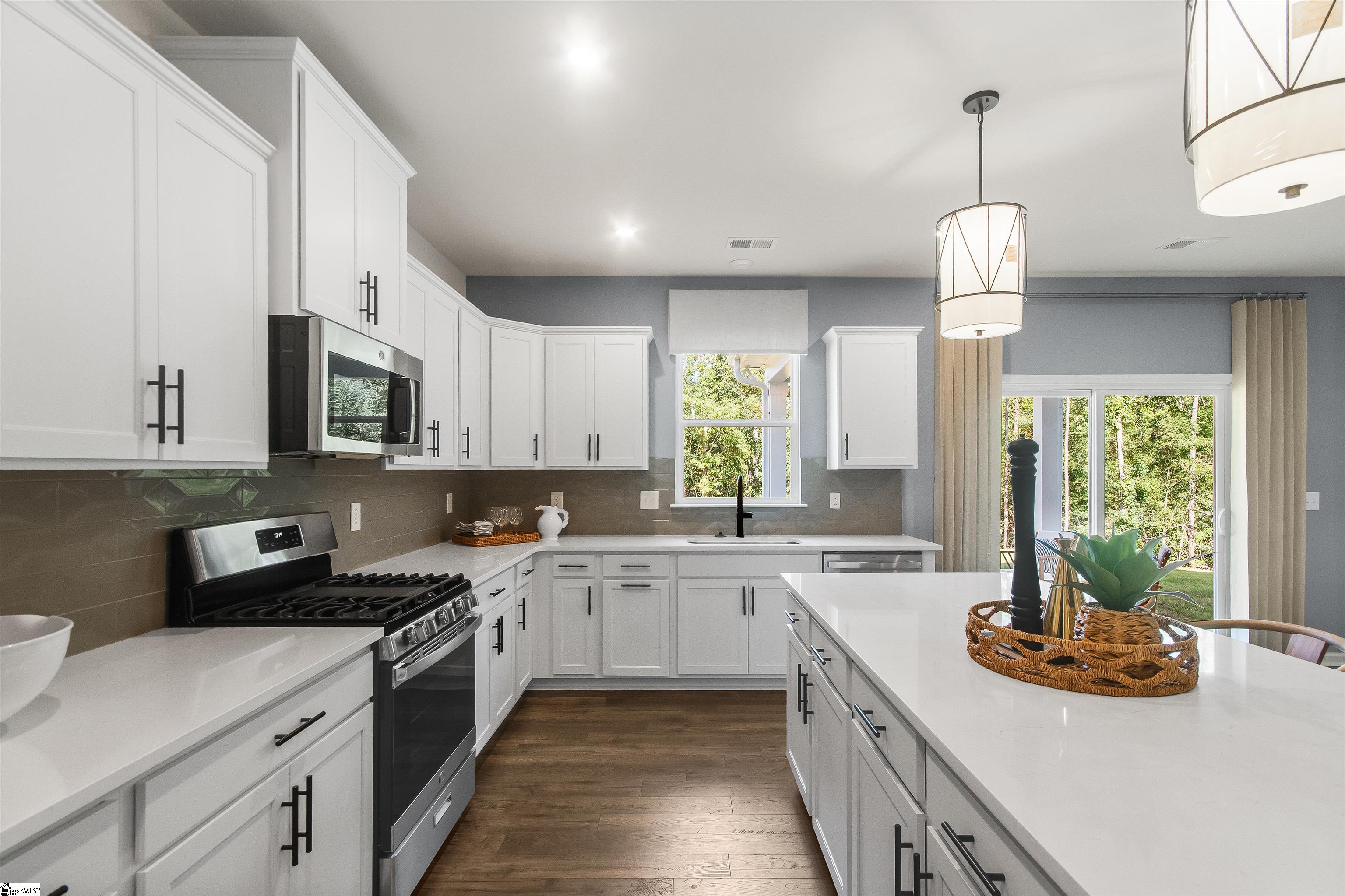 4033 Francis Spg Way Inman, SC 29349 - Photo 2 of 36