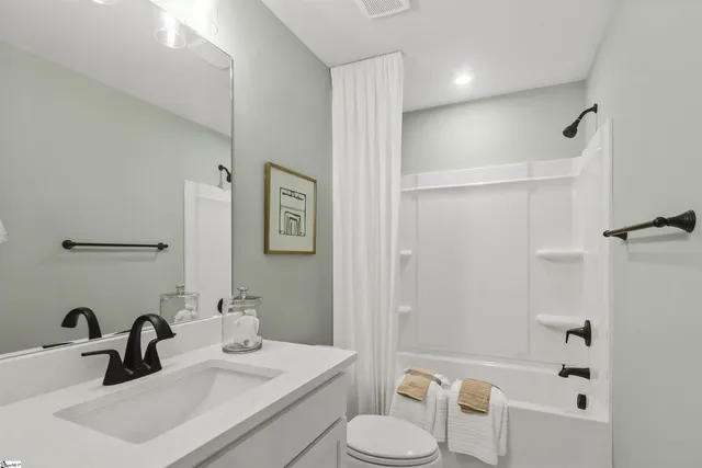 $385,220 | 4033 Francis Spg Way, Inman, SC 29349