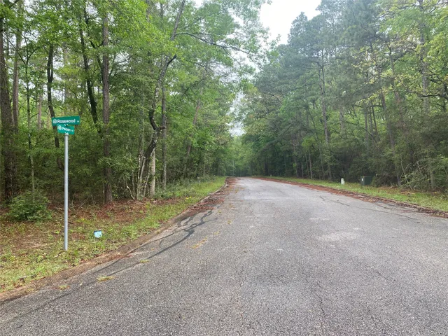 $7,000 | 26724 West Lsv Pecan Lane, Oakhurst, TX 77359