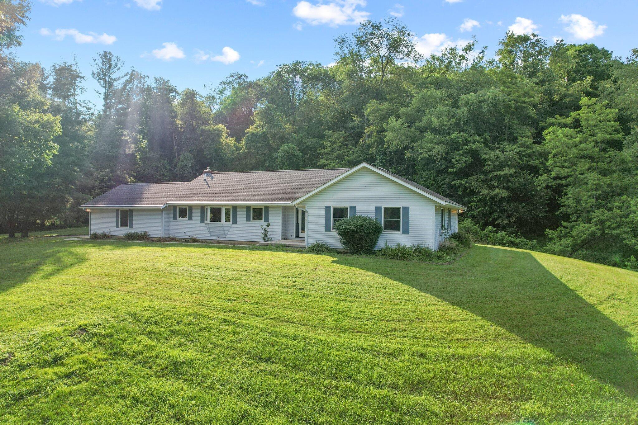 5839 Patton Road Northeast Newark, OH 43055 - Photo 17 of 89 44-web-or-mls-DJI_0541