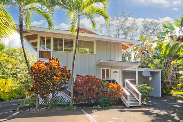 $1,495,000 | 82-6011 Lower Nāpo'opo'o Road, Captain Cook, HI 96704