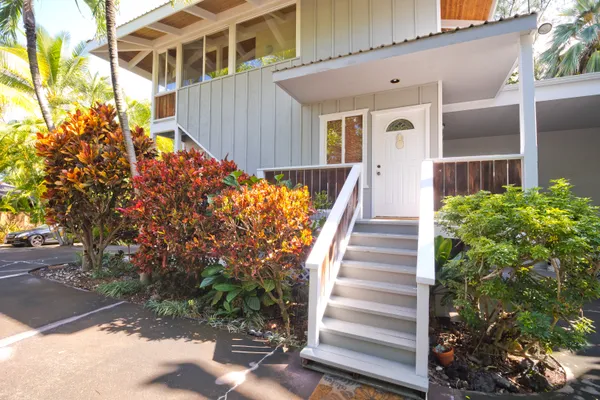 $1,495,000 | 82-6011 Lower Nāpo'opo'o Road, Captain Cook, HI 96704