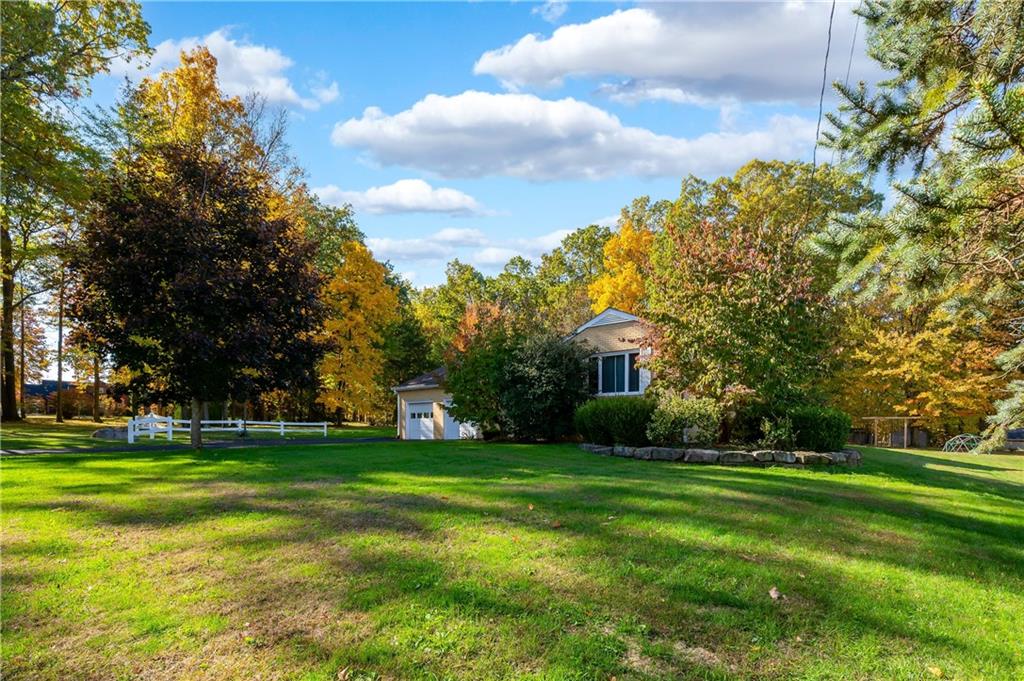 686 Christy Road Hermitage, PA 16148 - Photo 35 of 36 a view of a volley ball court