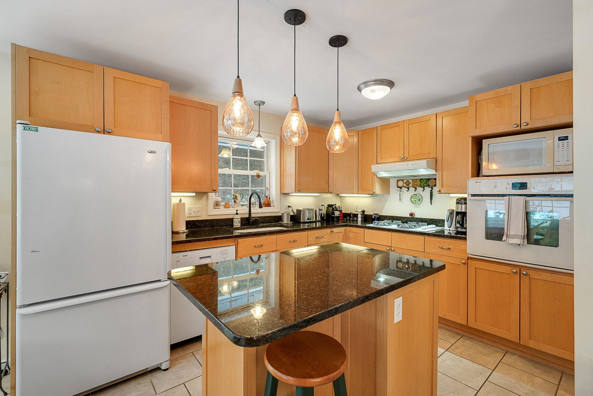 196 Countryside Road Waterbury, VT 05676 - Photo 17 of 60