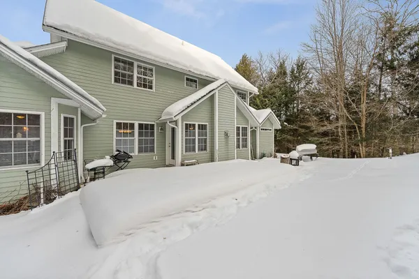 $875,000 | 196 Countryside Road, Waterbury, VT 05676
