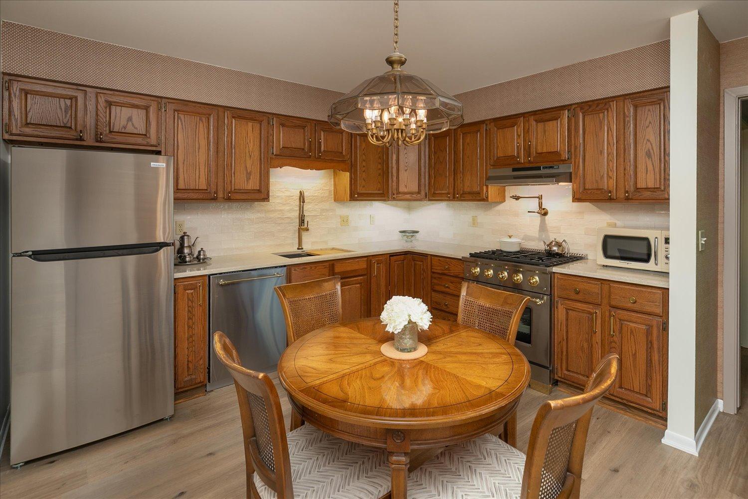 2211 Baihly Court Southwest Rochester, MN 55902 - Photo 15 of 39