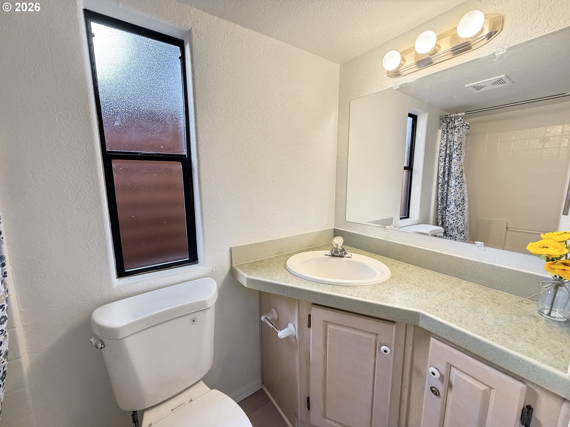 97748 North Bank Chetco River Road, Unit 13 Brookings, OR 97415 - Photo 12 of 16 Bathroom