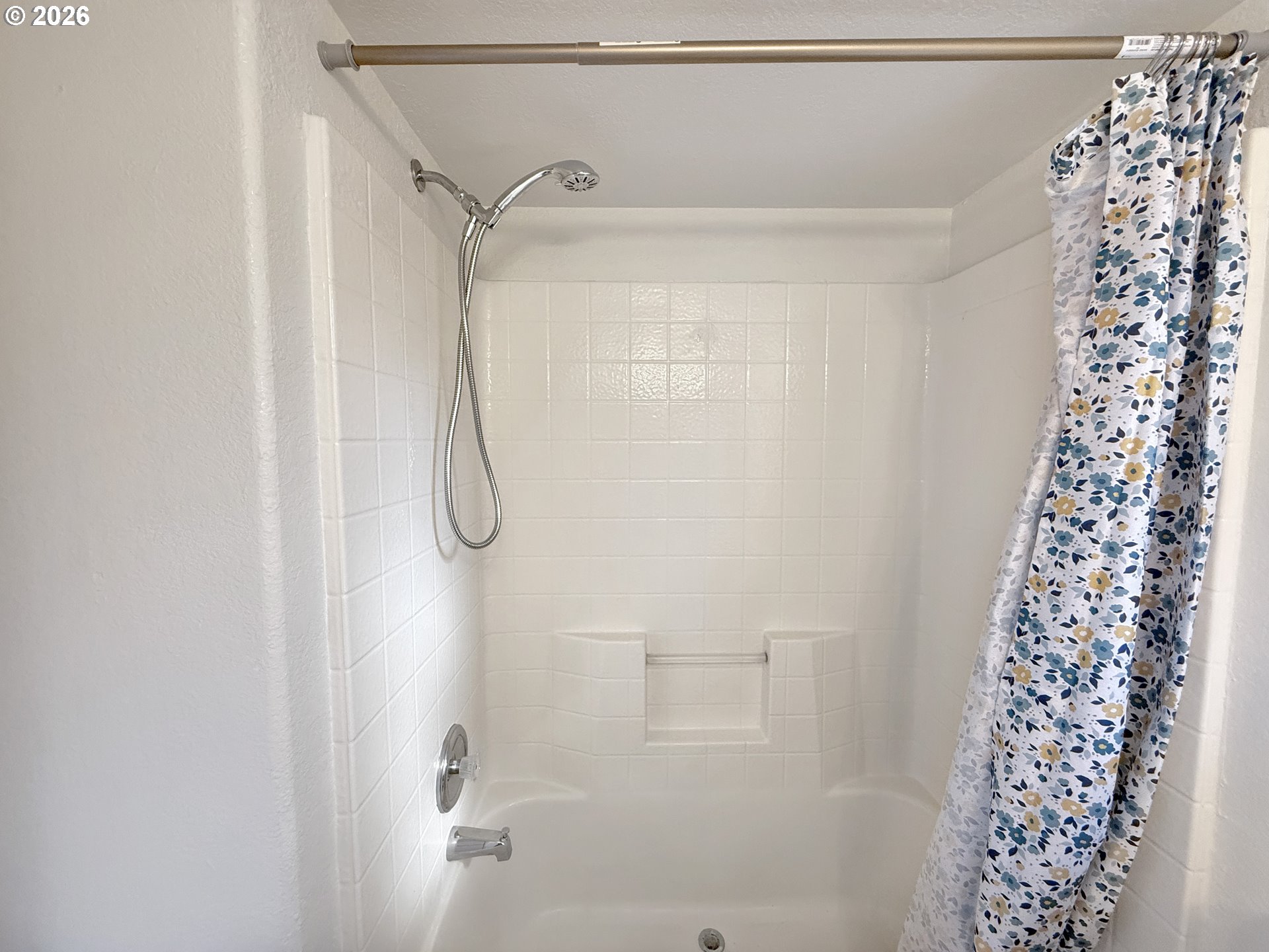 97748 North Bank Chetco River Road, Unit 13 Brookings, OR 97415 - Photo 13 of 16 Bathroom