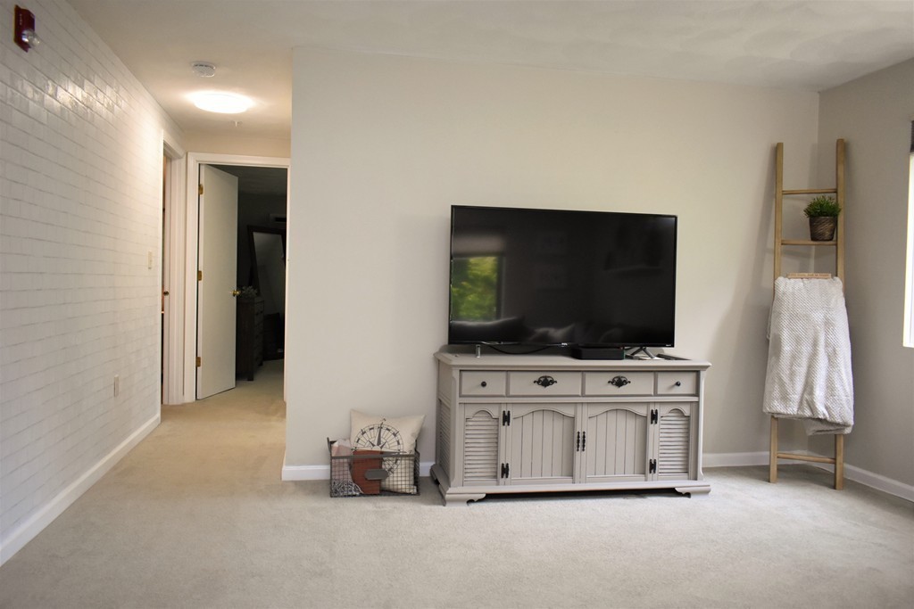 19 Fuller Road, Unit 4 Foxboro, MA 02035 - Photo 8 of 19