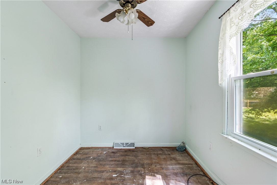4081 Tapper Road Barberton, OH 44203 - Photo 17 of 26 Bedroom 4